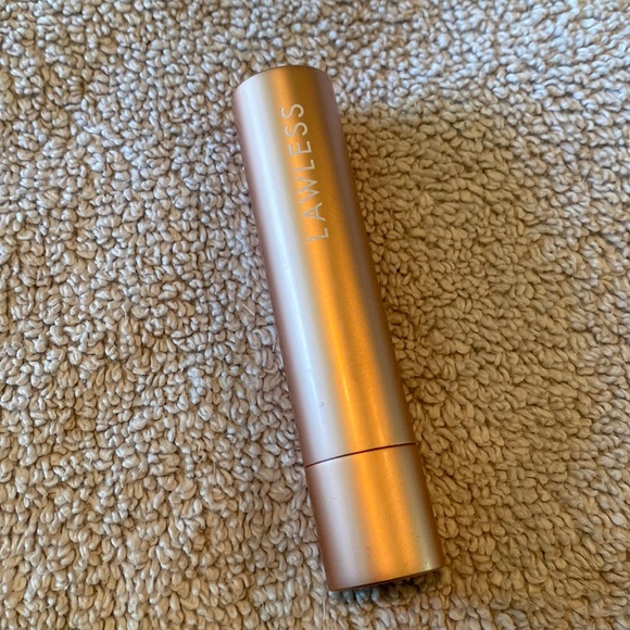 LAWLESS Forget the Filler Lip-Plumping Tinted Lip Balm -Cherry Vanilla - Picture 4 of 6